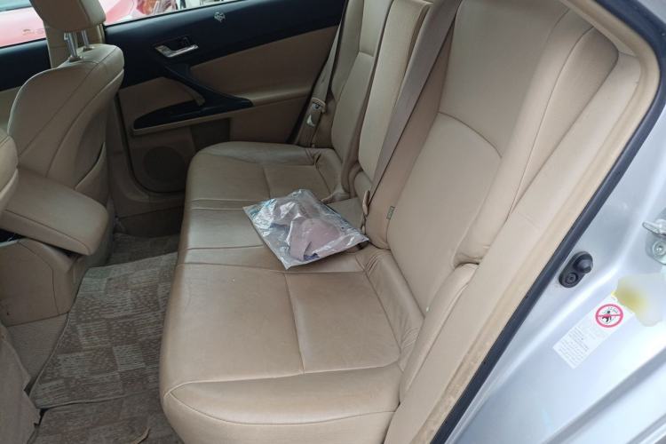 Used Toyota Reiz 2010 2.5V Fengdu Elite Edition Left Rear Seat