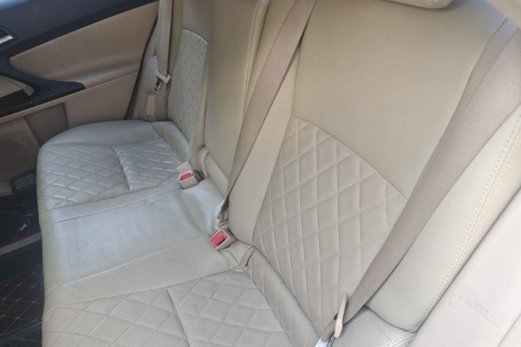 Used Toyota Reiz 2010 2.5V Fengdu Elite Edition Left Rear Seat