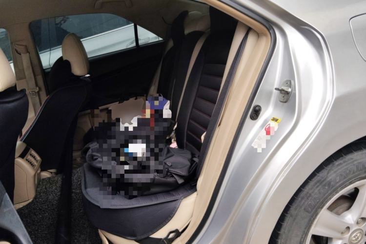 Used Toyota Reiz 2010 2.5S Fengdu Jinghua Edition Left Rear Seat