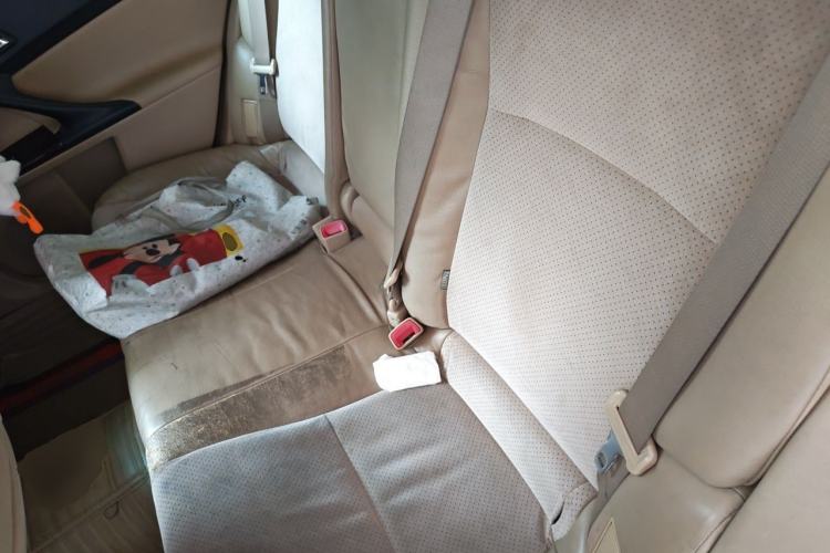 Used Toyota Reiz 2010 2.5V Fashion Elite Edition Left Rear Seat