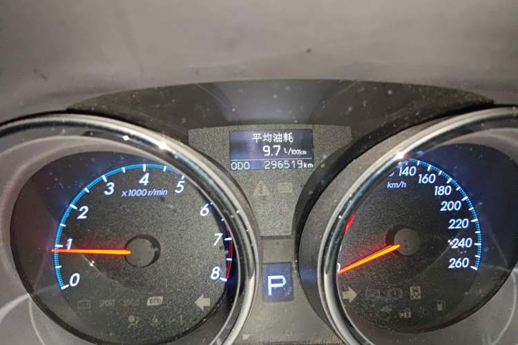 Used Toyota Reiz 2010 2.5V Fengdu Elite Edition Odometer Close Up