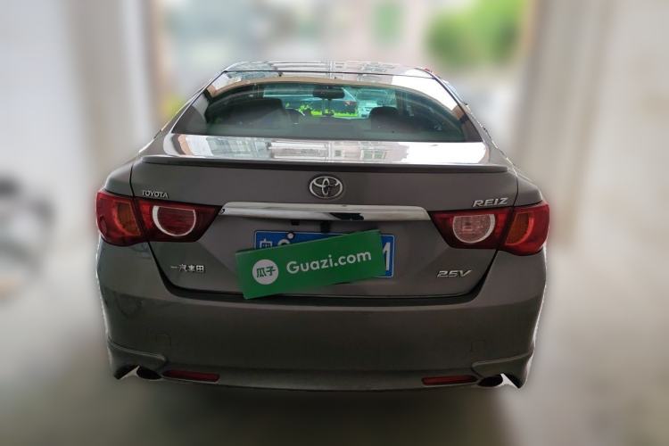 Used Toyota Reiz 2010 2.5V Fashion Elite Edition Rear