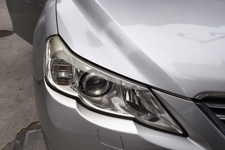 Used Toyota Reiz 2010 2.5V Fengdu Elite Edition Right Front Headlight