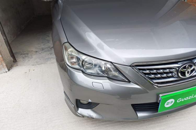Used Toyota Reiz 2010 2.5V Fashion Elite Edition Right Front Headlight