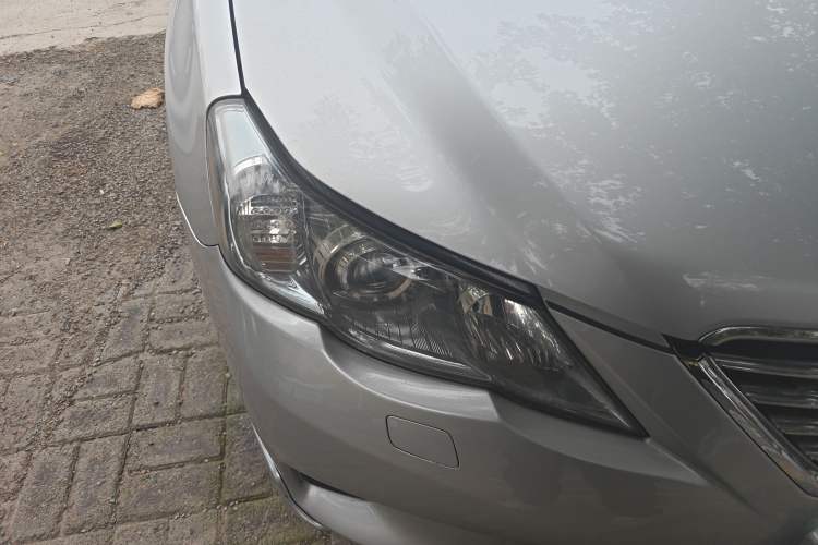 Used Toyota Reiz 2010 2.5V Fashion Elite Edition Right Front Headlight
