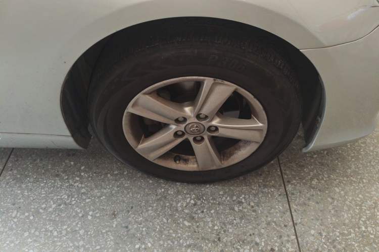 Used Toyota Reiz 2010 2.5S Fengdu Jinghua Edition Right Front Wheel Hub
