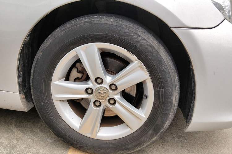Used Toyota Reiz 2010 2.5S Fengdu Jinghua Edition Right Front Wheel Hub