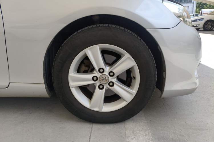 Used Toyota Reiz 2010 2.5S Fengdu Jinghua Edition Right Front Wheel Hub