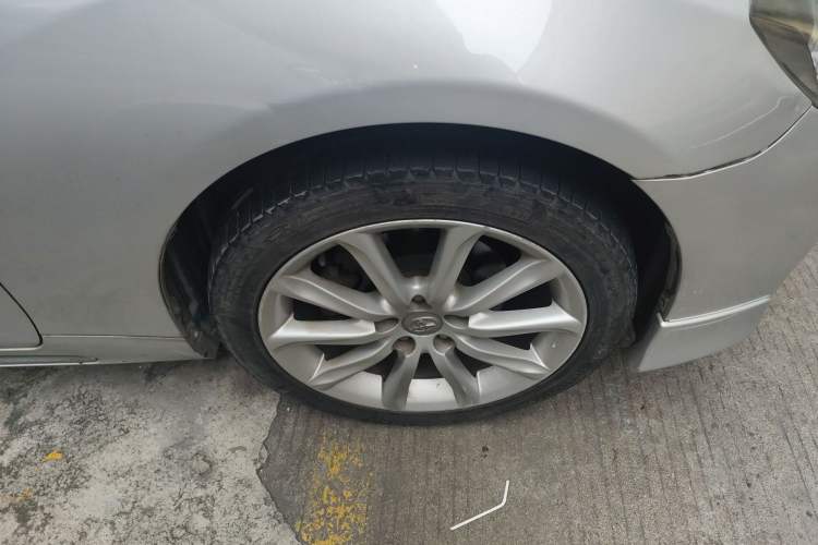 Used Toyota Reiz 2010 2.5S Fashion Elite Edition Right Front Wheel Hub