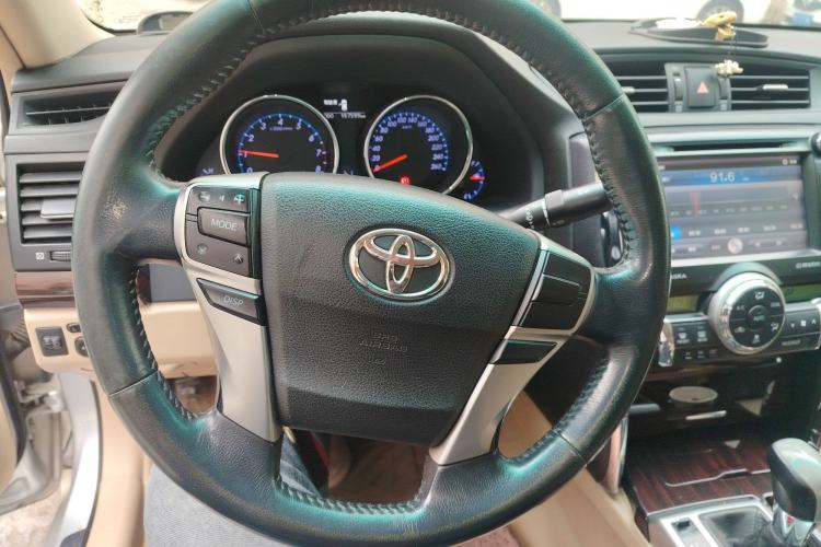 Used Toyota Reiz 2010 2.5V Fengdu Elite Edition Steering Wheel