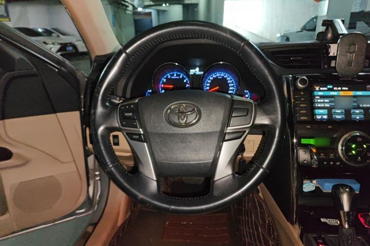Used Toyota Reiz 2010 2.5V Fengdu Elite Edition Steering Wheel