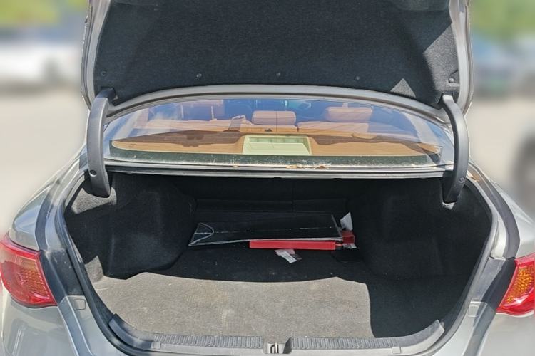 Used Toyota Reiz 2010 2.5V Fengdu Elite Edition Trunk