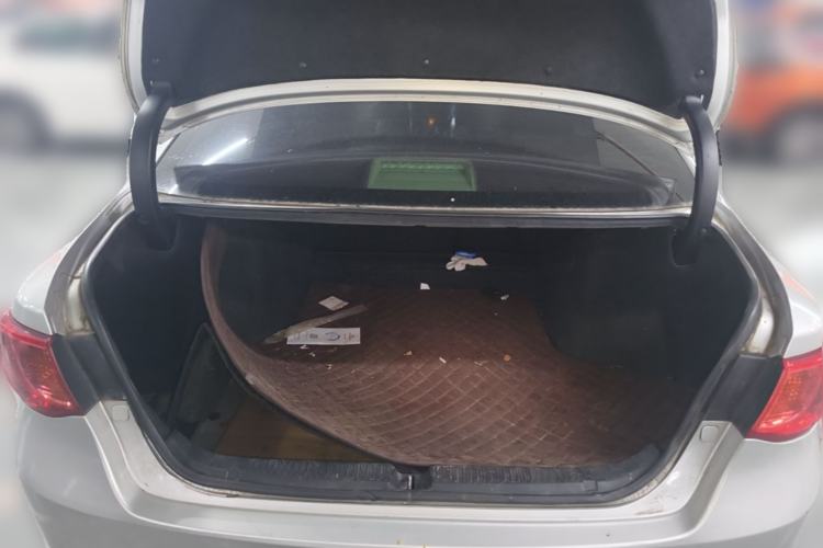 Used Toyota Reiz 2010 2.5V Fashion Elite Edition Trunk