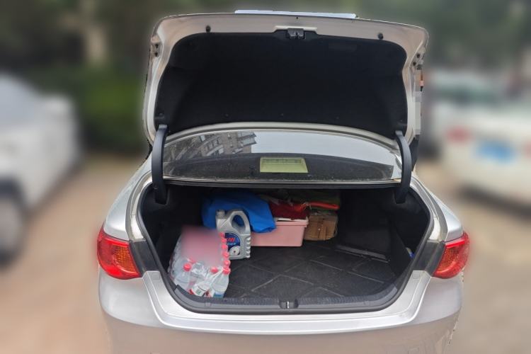 Used Toyota Reiz 2010 2.5V Fengdu Elite Edition Trunk