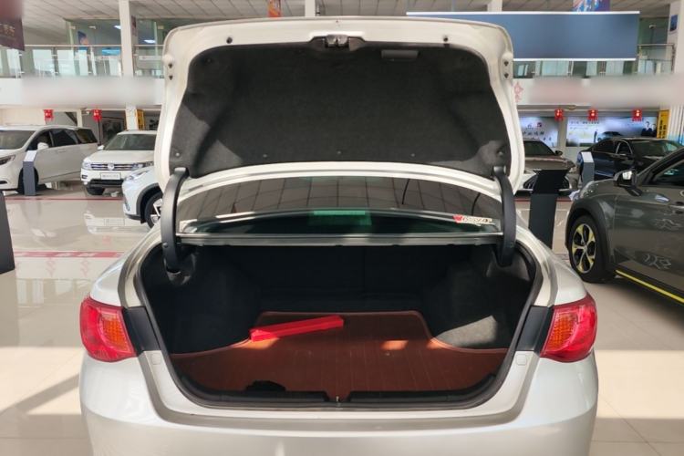 Used Toyota Reiz 2010 2.5S Fashion Elite Edition Trunk
