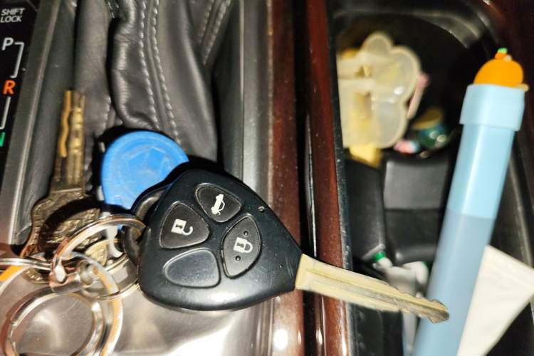 Used Toyota Reiz 2010 2.5V Fengdu Elite Edition Vehicle Key