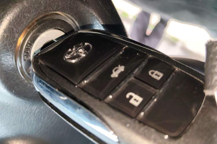 Used Toyota Reiz 2010 2.5S Fengdu Jinghua Edition Vehicle Key