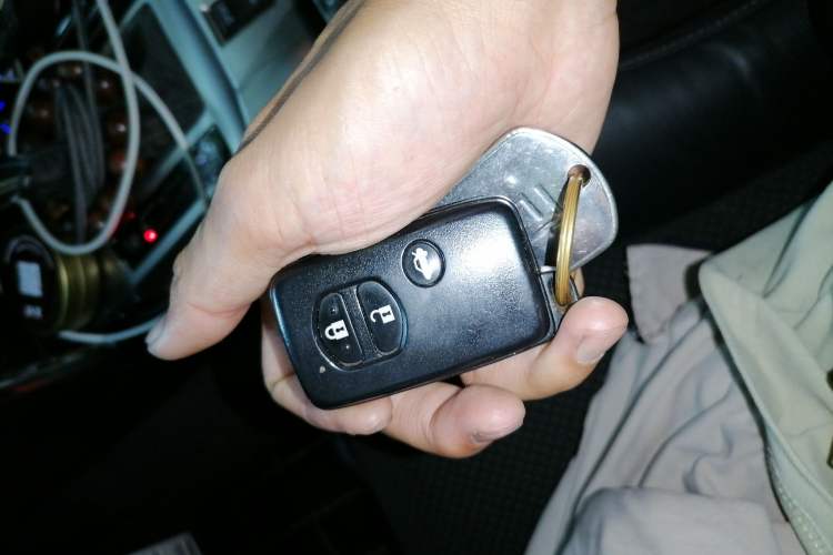 Used Toyota Reiz 2010 2.5V Fashion Elite Edition Vehicle Key