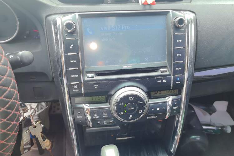 Used Toyota Reiz 2010 2.5V Fengdu Elite Edition Audio And AC Panel