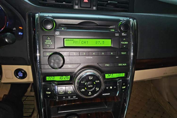 Used Toyota Reiz 2010 2.5V Fengdu Elite Edition Audio And AC Panel