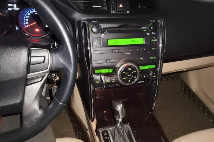 Used Toyota Reiz 2010 2.5V Fengdu Elite Edition Audio And AC Panel