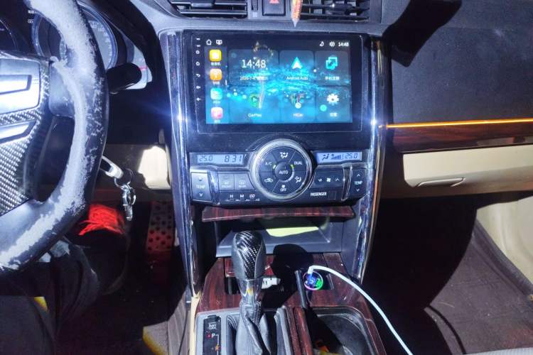 Used Toyota Reiz 2010 2.5S Fashion Elite Edition Audio And AC Panel