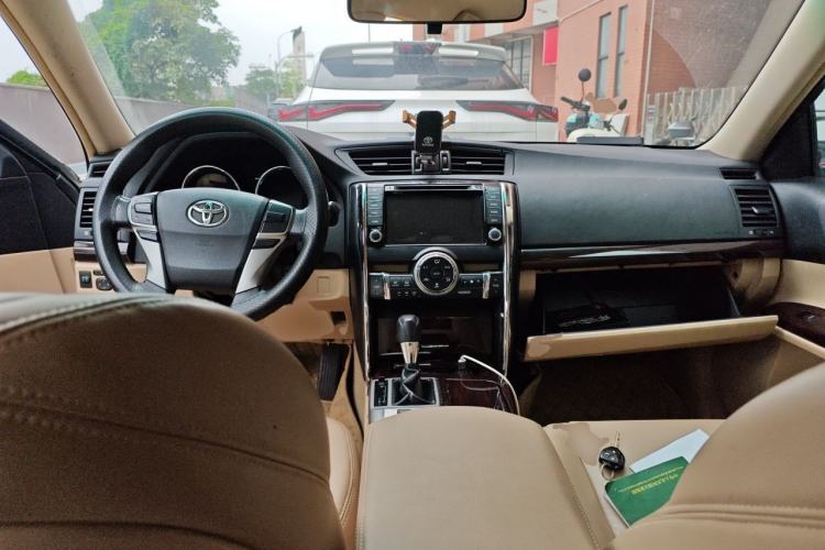 Used Toyota Reiz 2010 2.5S Fengdu Jinghua Edition Center Console