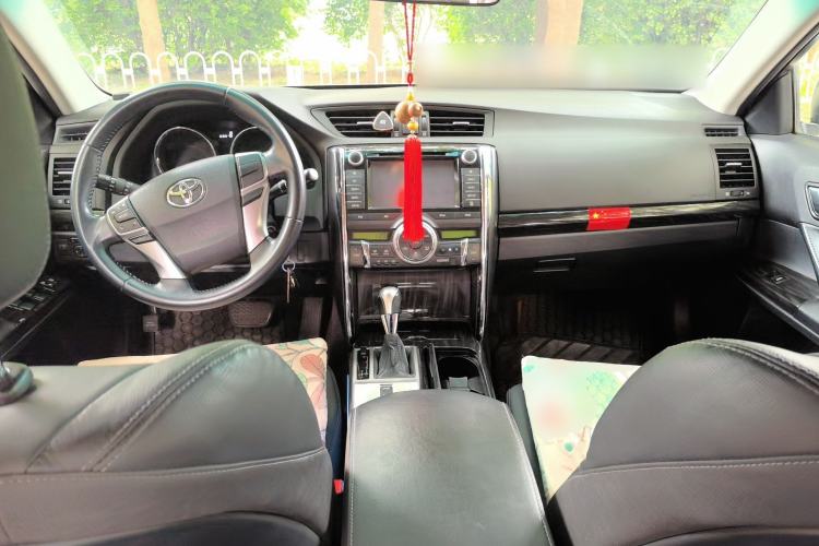 Used Toyota Reiz 2010 2.5V Fashion Elite Edition Center Console