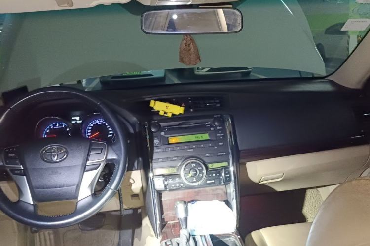 Used Toyota Reiz 2010 2.5V Fengdu Elite Edition Center Console