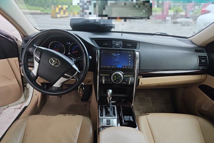 Used Toyota Reiz 2010 2.5V Fengdu Elite Edition Center Console
