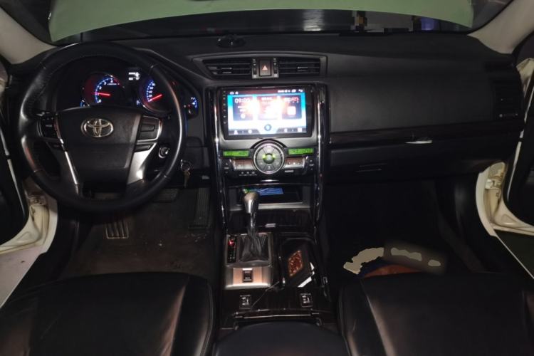 Used Toyota Reiz 2010 2.5V Fengdu Elite Edition Center Console