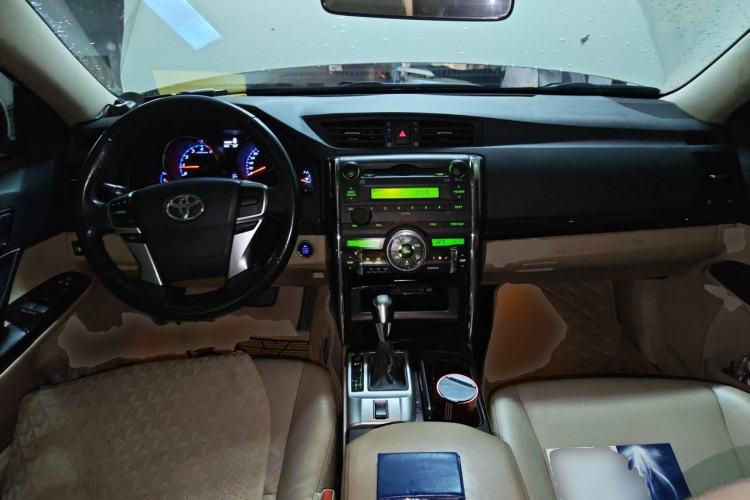 Used Toyota Reiz 2010 2.5V Fengdu Elite Edition Center Console