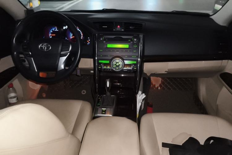 Used Toyota Reiz 2010 2.5V Fengdu Elite Edition Center Console