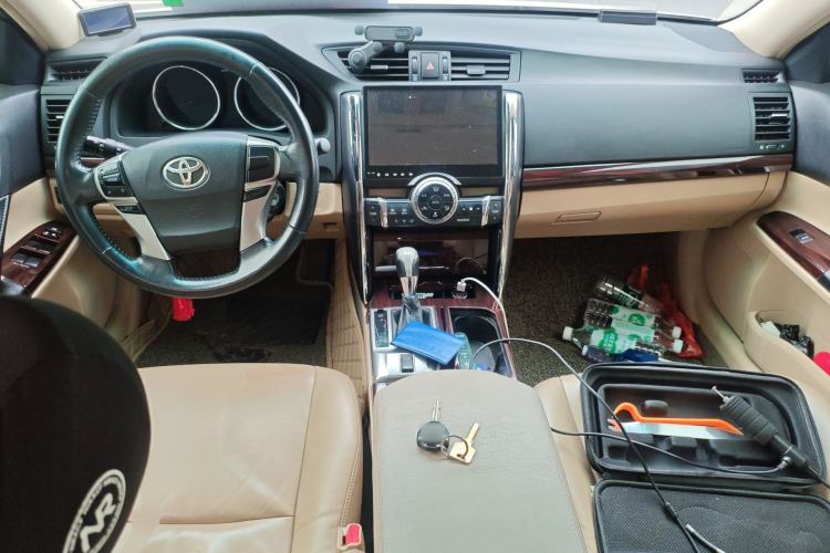 Used Toyota Reiz 2010 2.5V Fengdu Elite Edition Center Console
