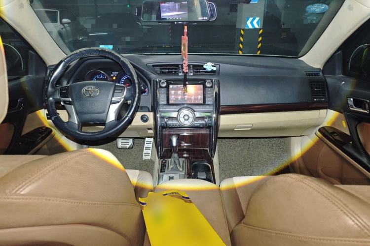 Used Toyota Reiz 2010 2.5V Fengdu Elite Edition Center Console
