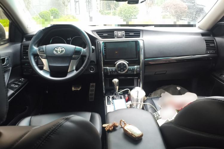 Used Toyota Reiz 2010 2.5V Fashion Elite Edition Center Console
