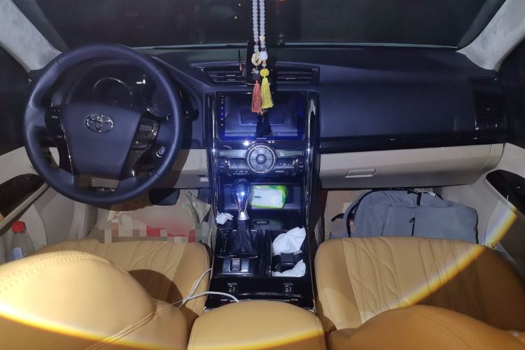 Used Toyota Reiz 2010 2.5V Fengdu Elite Edition Center Console