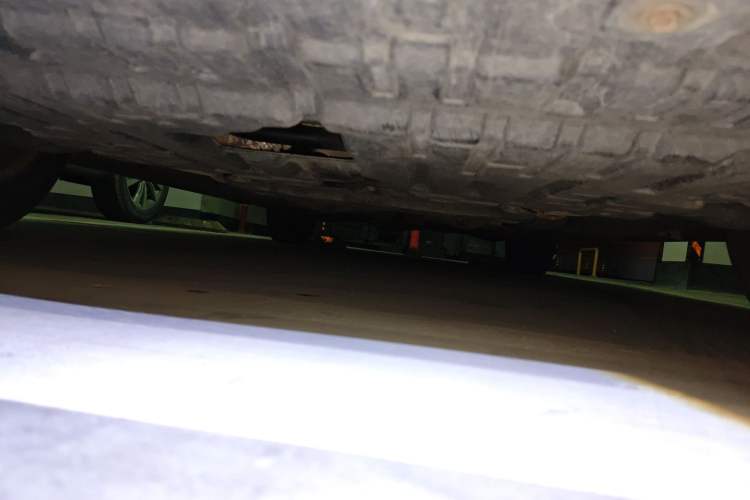 Used Toyota Reiz 2010 2.5V Fengdu Elite Edition Chassis Front