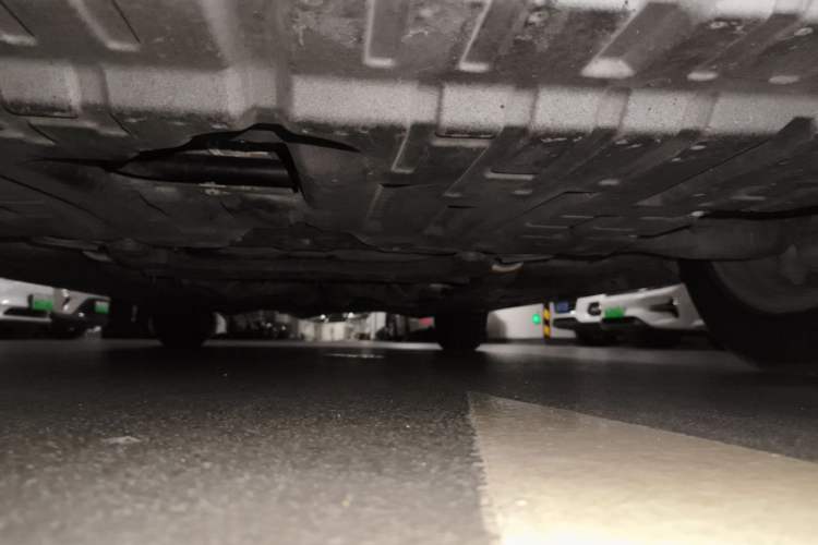 Used Toyota Reiz 2010 2.5V Fengdu Elite Edition Chassis Front