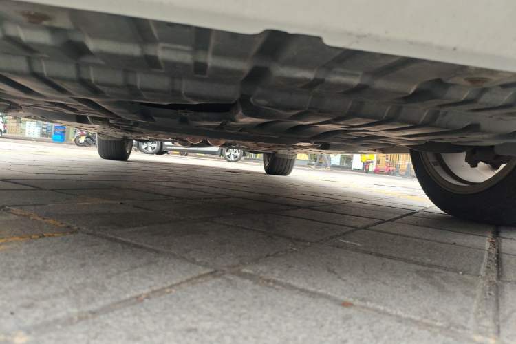 Used Toyota Reiz 2010 2.5V Fengdu Elite Edition Chassis Front