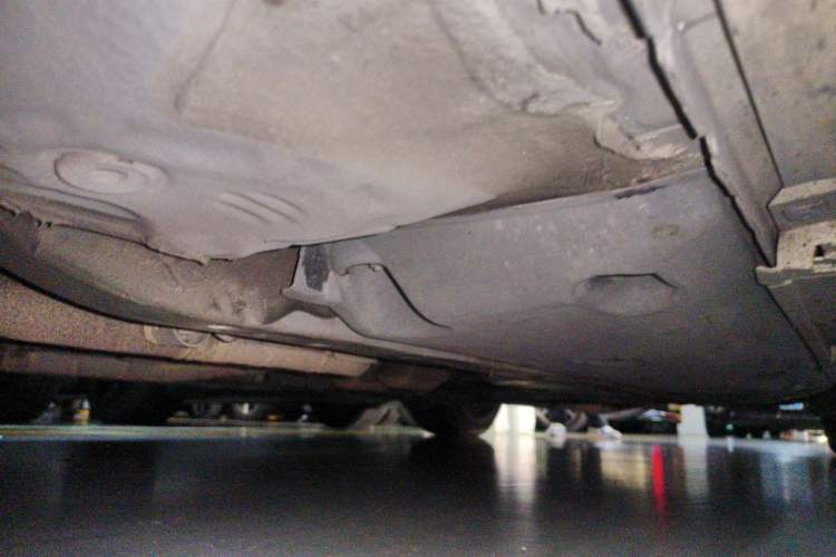 Used Toyota Reiz 2010 2.5S Fengdu Jinghua Edition Chassis Front Left