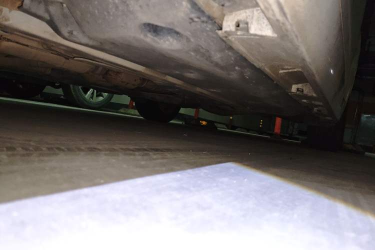Used Toyota Reiz 2010 2.5V Fengdu Elite Edition Chassis Front Left