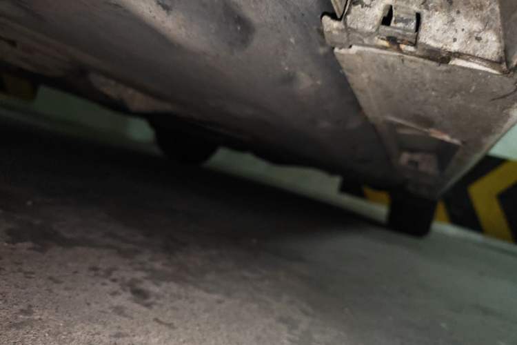 Used Toyota Reiz 2010 2.5V Fengdu Elite Edition Chassis Front Left