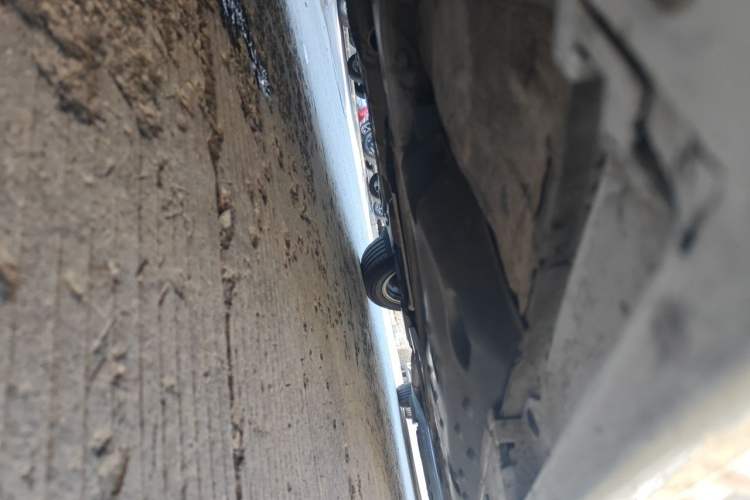 Used Toyota Reiz 2010 2.5V Fengdu Elite Edition Chassis Front Left