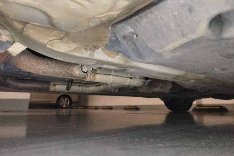 Used Toyota Reiz 2010 2.5V Fengdu Elite Edition Chassis Front Left