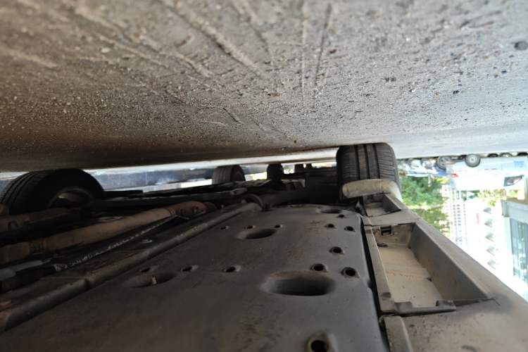 Used Toyota Reiz 2010 2.5S Fengdu Jinghua Edition Chassis Front Left
