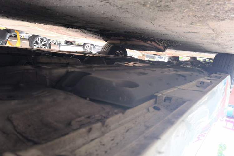 Used Toyota Reiz 2010 2.5V Fashion Elite Edition Chassis Front Right