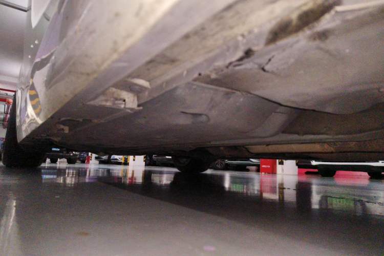 Used Toyota Reiz 2010 2.5S Fengdu Jinghua Edition Chassis Front Right