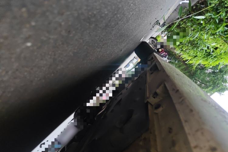 Used Toyota Reiz 2010 2.5S Fengdu Jinghua Edition Chassis Front Right