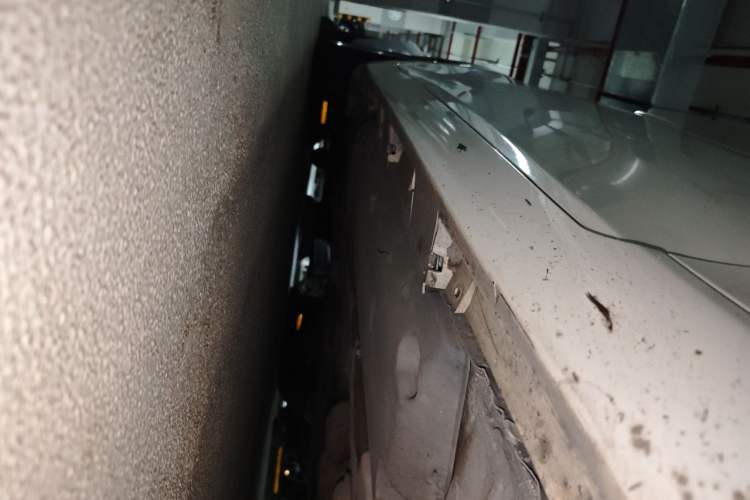 Used Toyota Reiz 2010 2.5S Fengdu Jinghua Edition Chassis Front Right
